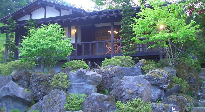 Hotel Shikitei Fujiyoshida Esterno foto