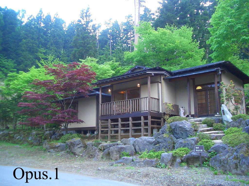 Hotel Shikitei Fujiyoshida Esterno foto