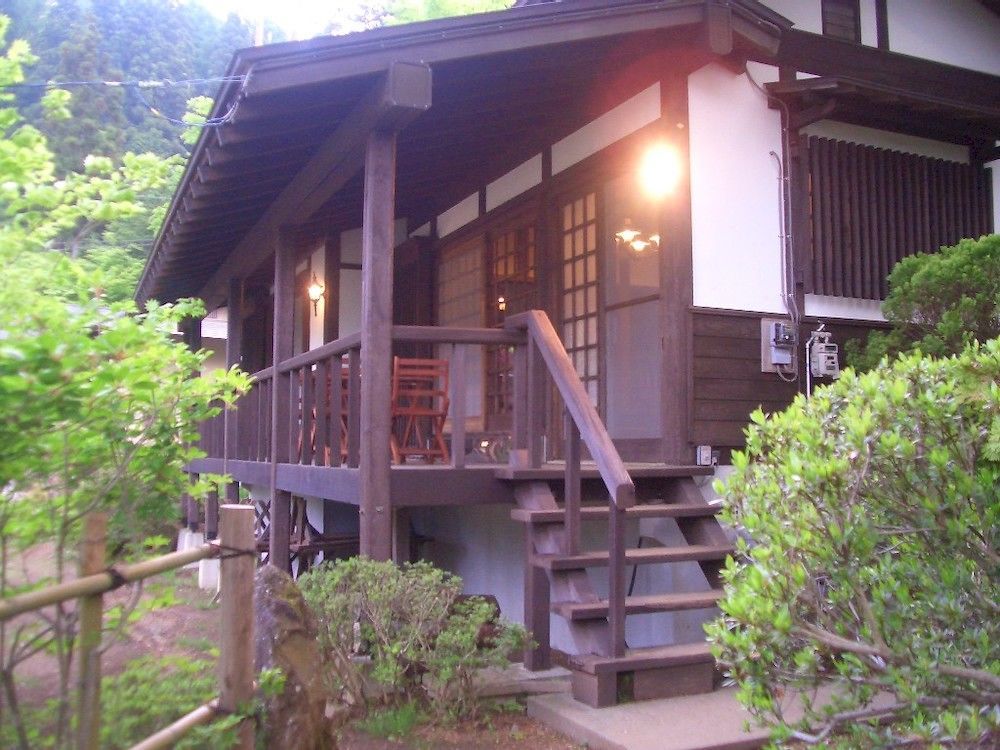 Hotel Shikitei Fujiyoshida Esterno foto