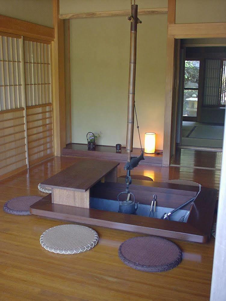 Hotel Shikitei Fujiyoshida Esterno foto