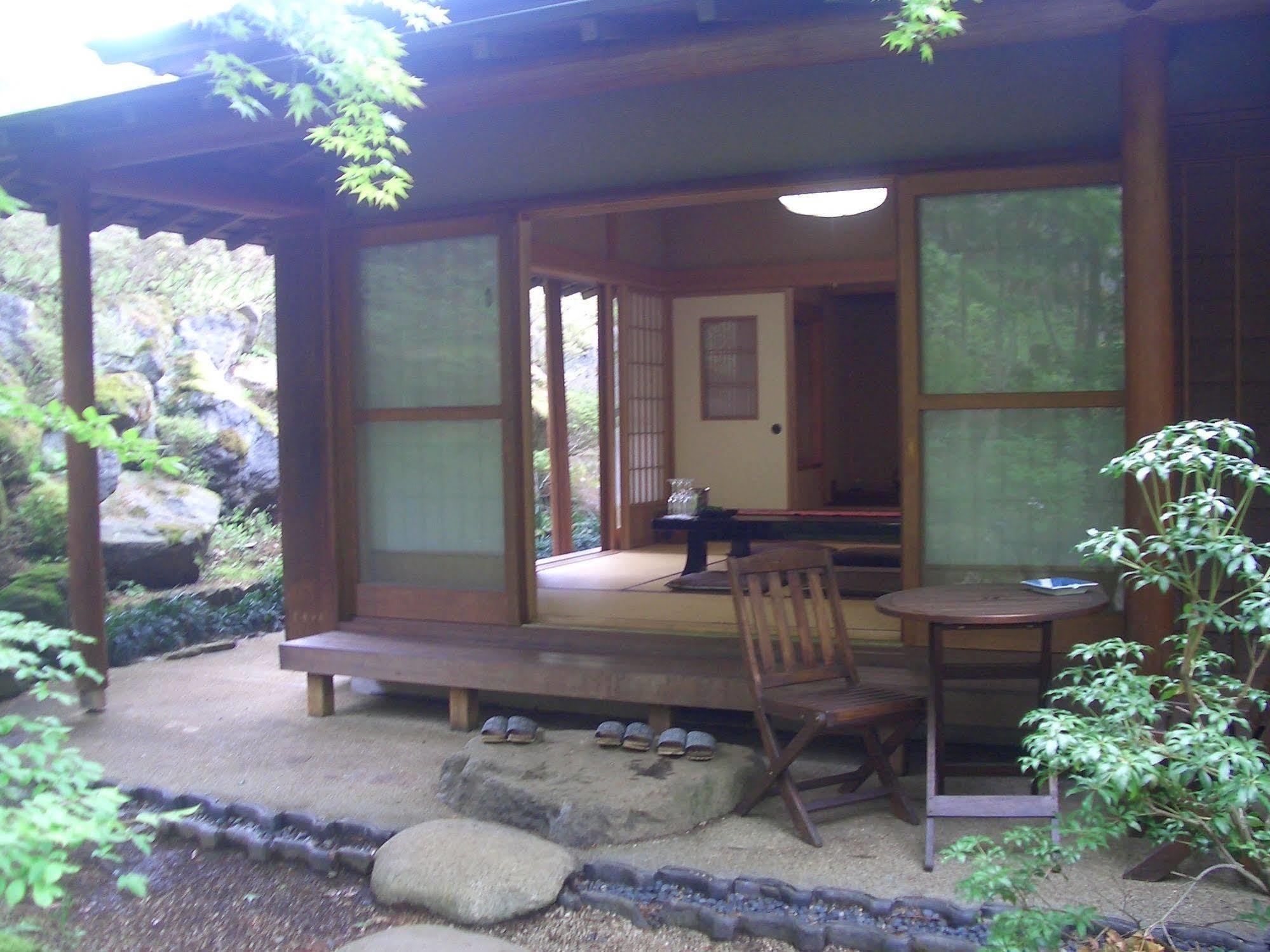 Hotel Shikitei Fujiyoshida Esterno foto